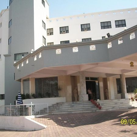 Hotel Palace Plaza Mysore Extérieur photo
