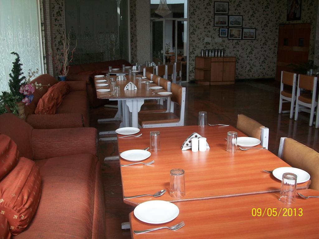 Hotel Palace Plaza Mysore Extérieur photo