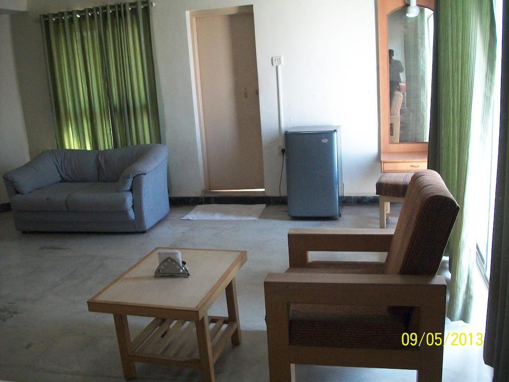 Hotel Palace Plaza Mysore Extérieur photo